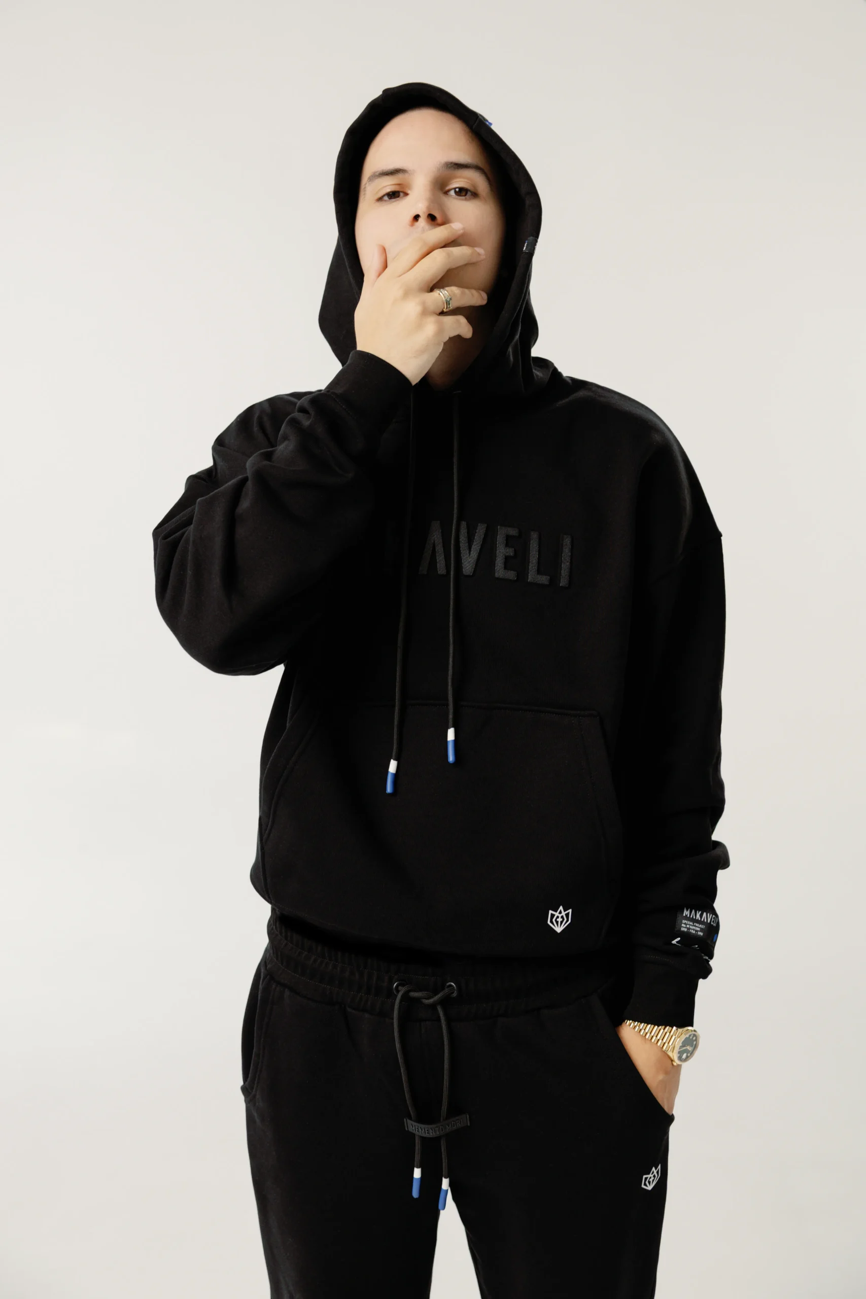 BE HERE Muški duks 008